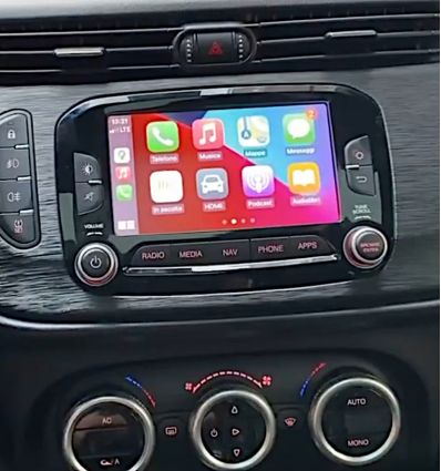 Alfa Romeo Giulietta interfaccia Wireless CarPlay e Android Auto